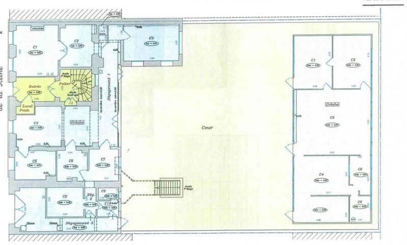 Bureau - 351 m² - 1 pièce