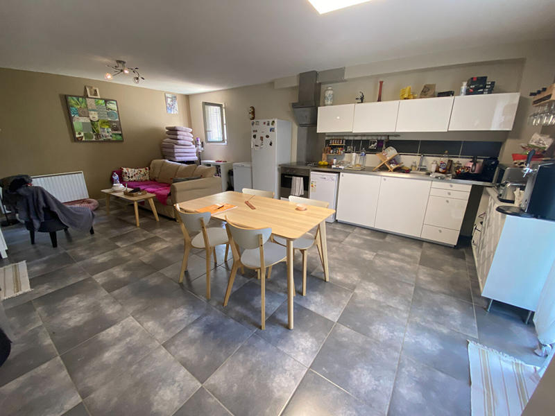 Maison - 254 m² - 4 pièces