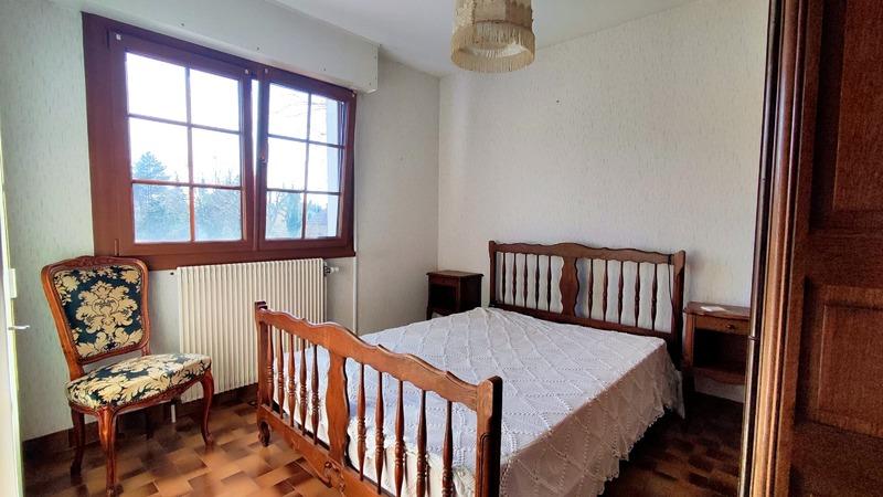 Maison - 168 m² - 8 pièces