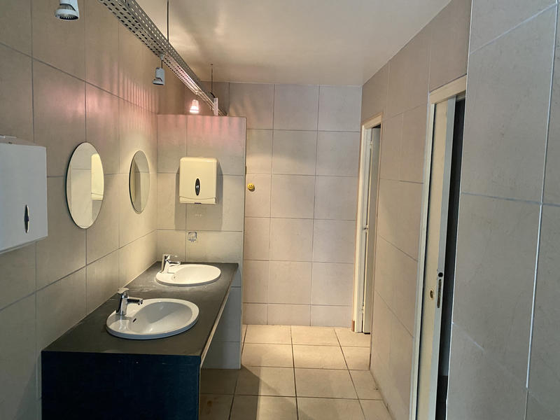 Local commercial - 330 m²