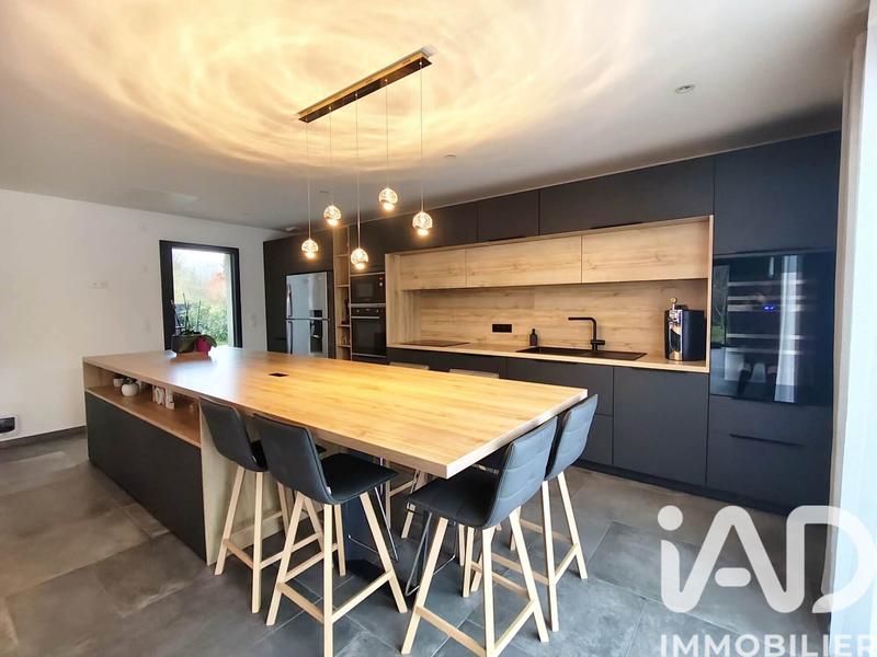 Maison de maîtres - 152 m² - 7 pièces