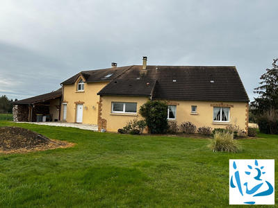 Maison - 187 m² - 8 pièces