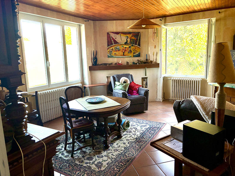 Maison - 218 m² - 6 pièces