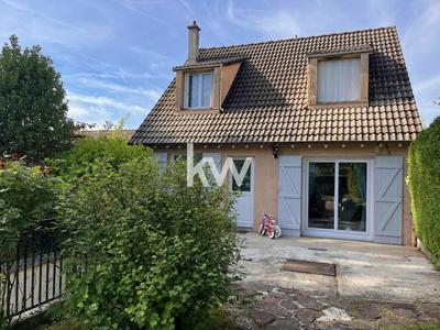 Maison - 95 m² - 5 pièces