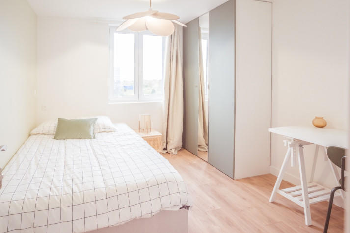 Appartement - 92 m² - 6 pièces