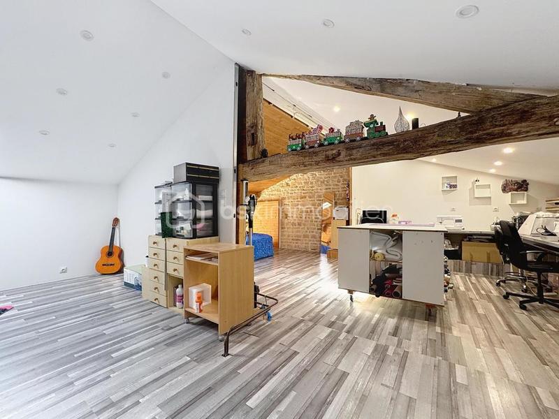 Maison - 288 m² - 7 pièces