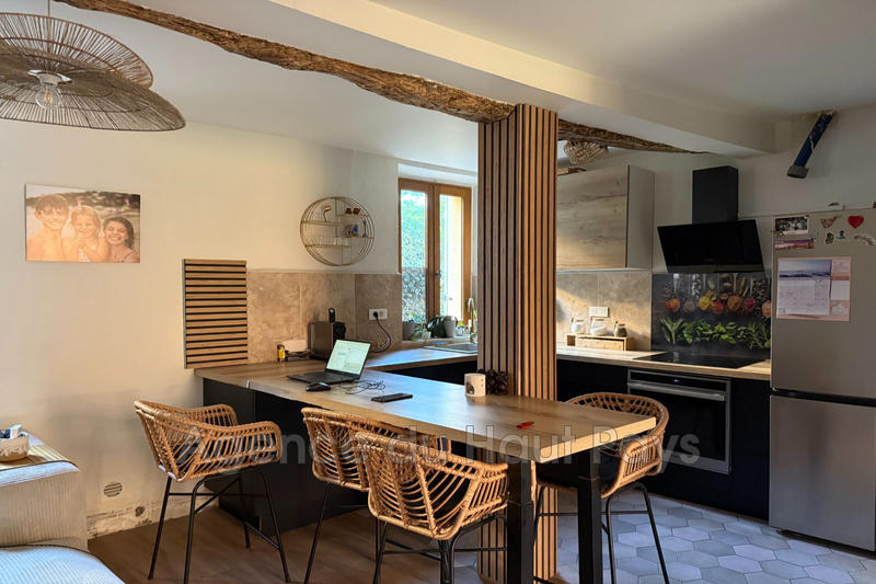 Maison de village - 80 m² - 5 pièces