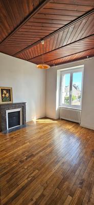 Maison - 145 m² - 9 pièces