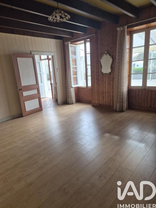 Maison - 211 m² - 6 pièces