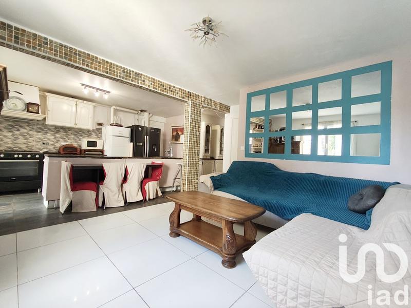 Maison - 237 m² - 10 pièces