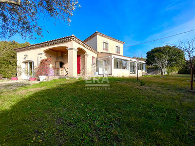 Maison - 165 m² - 5 pièces