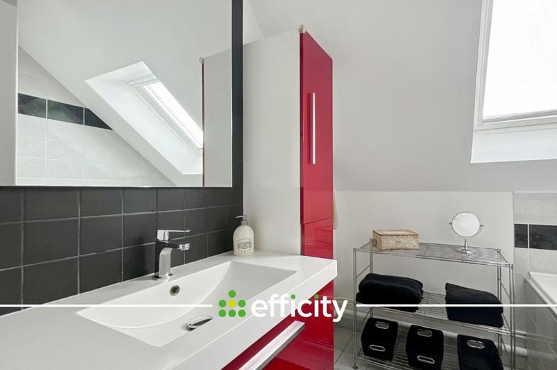 Maison - 195 m² - 8 pièces