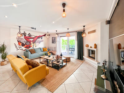 Maison - 184 m² - 6 pièces