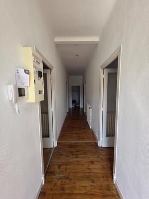 Maison - 220 m² - 5 pièces