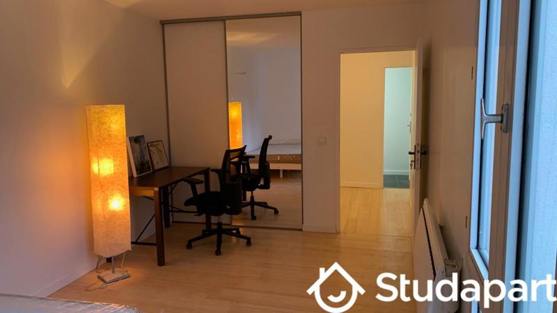 Chambre - 15 m² - 1 pièce