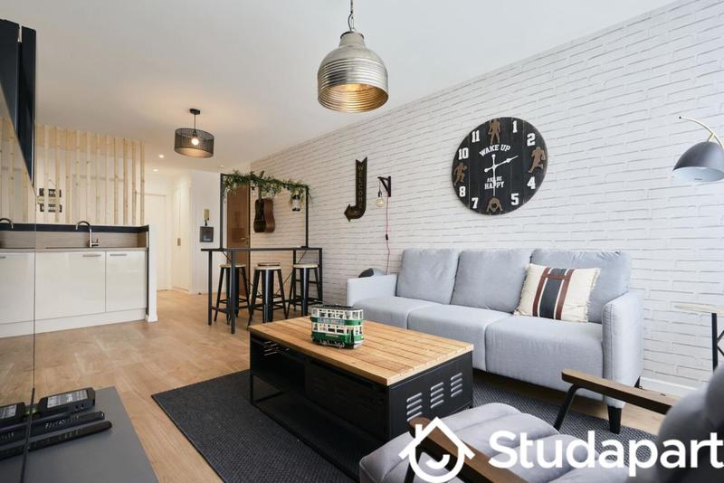 Chambre - 11 m² - 1 pièce