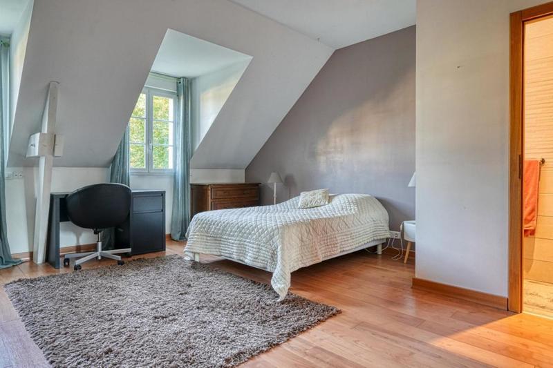 Maison d'architecte - 233 m² - 6 pièces