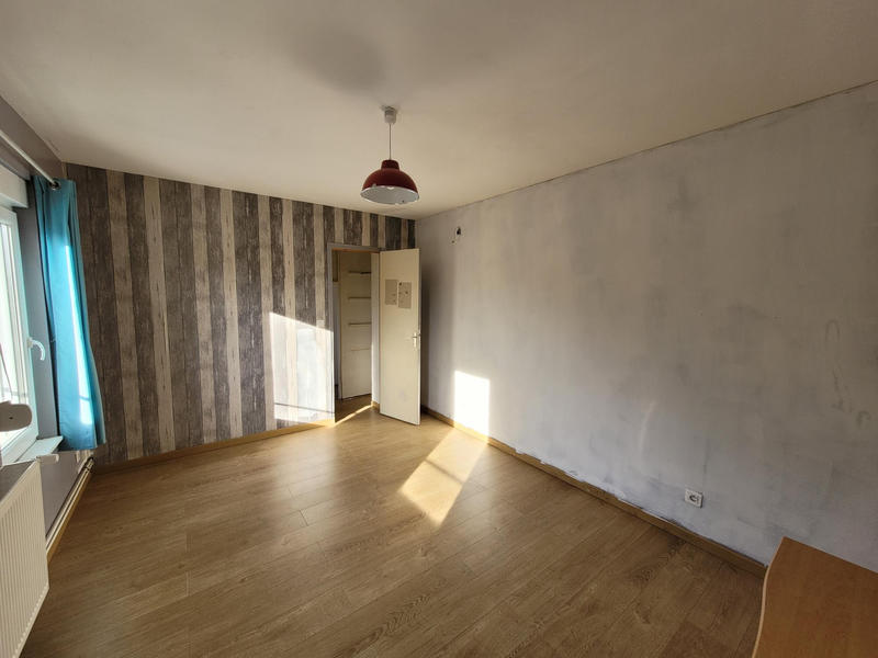 Maison - 96 m² - 5 pièces