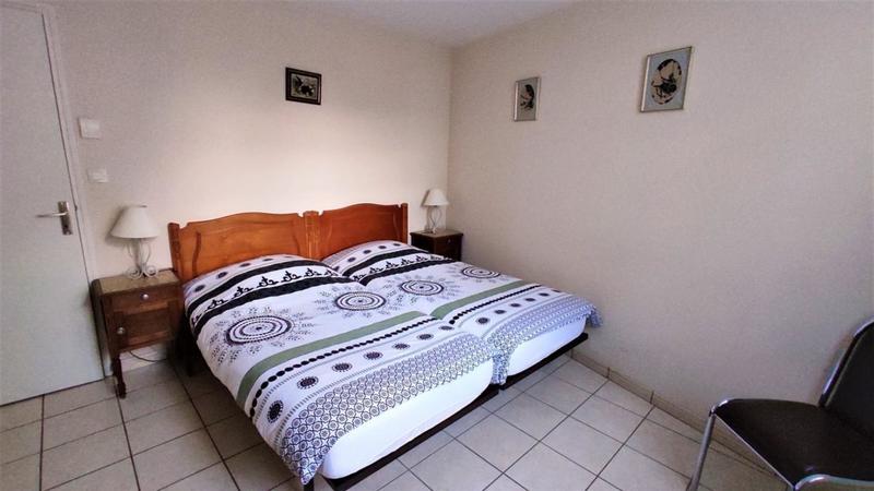 Maison - 590 m² - 29 pièces