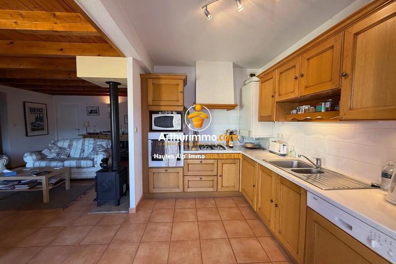 Appartement - 81 m² - 4 pièces