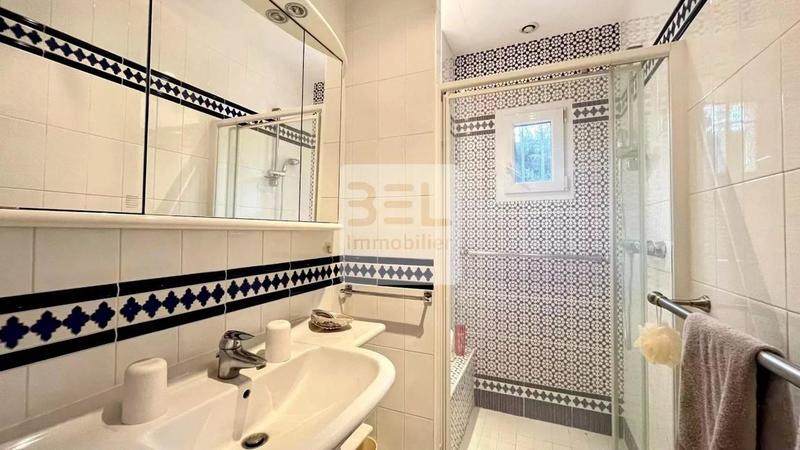 Maison - 155 m² - 6 pièces