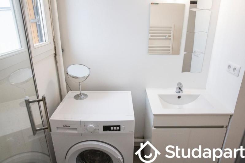 Chambre - 9 m² - 1 pièce