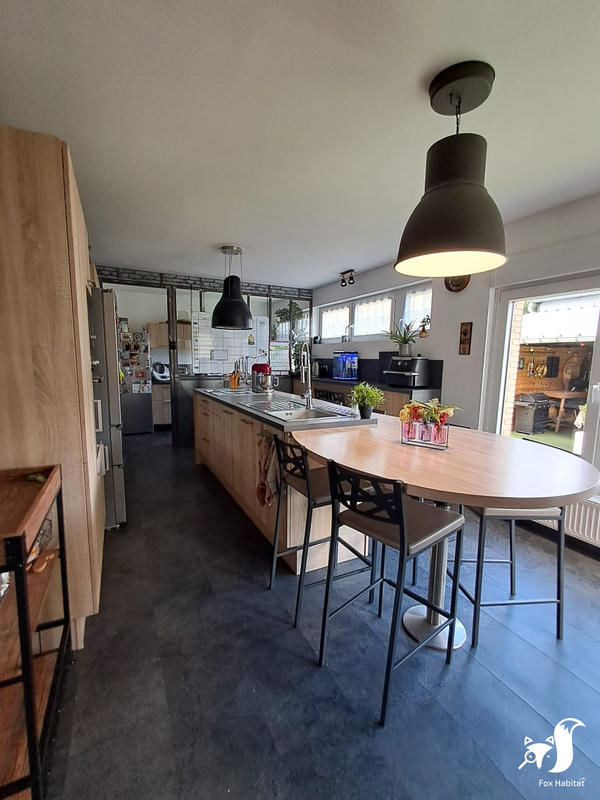 Maison - 194 m² - 7 pièces