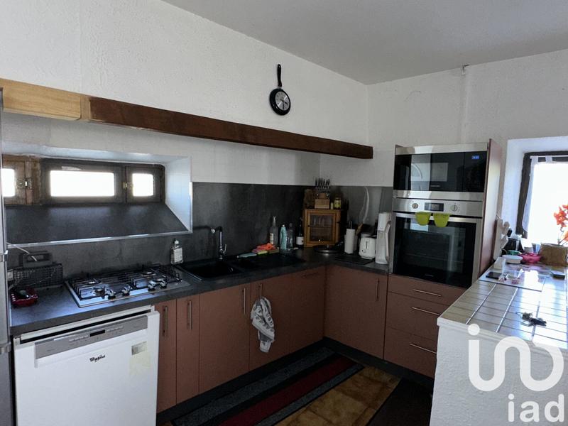 Maison - 190 m² - 15 pièces