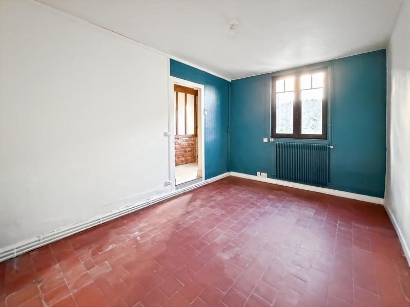 Maison - 94 m² - 5 pièces