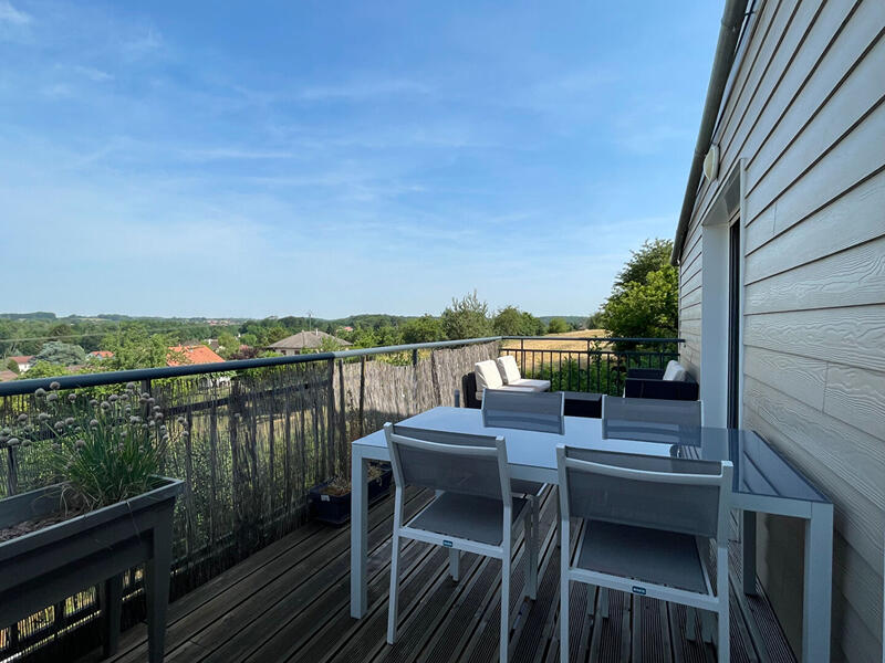 Appartement - 65 m² - 2 pièces