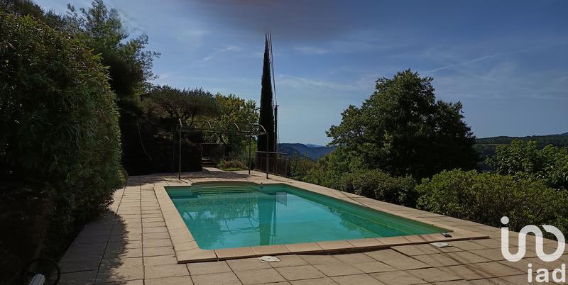 Maison - 230 m² - 9 pièces