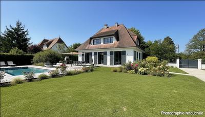 Maison - 165 m² - 6 pièces