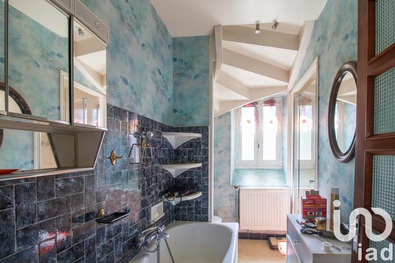 Maison - 142 m² - 7 pièces