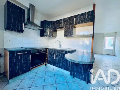 Maison de village - 64 m² - 3 pièces