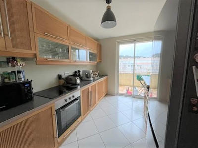 Appartement - 76 m² - 4 pièces