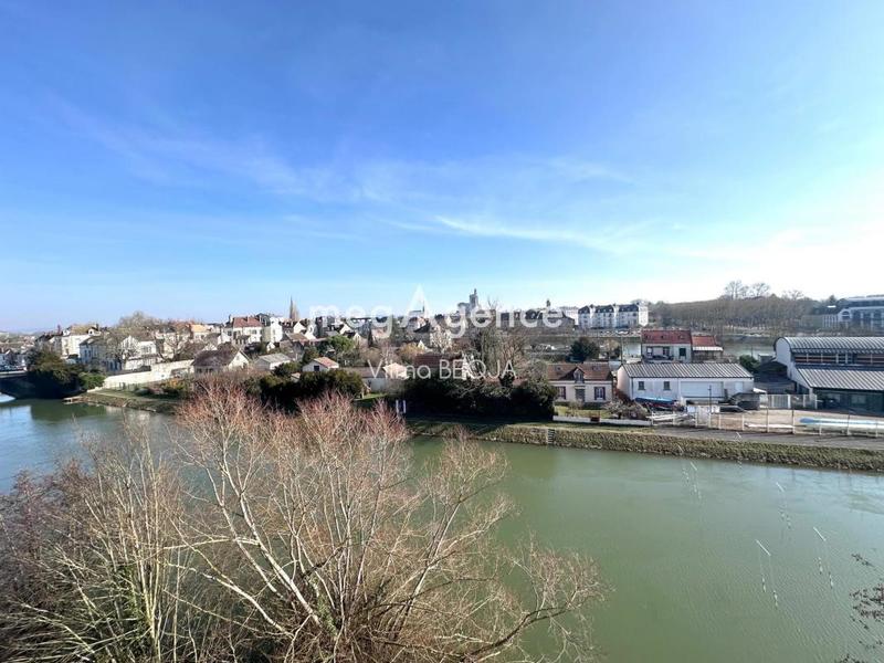 Appartement - 83 m² - 4 pièces