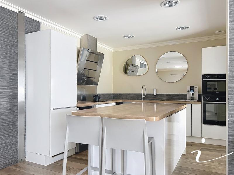 Villa - 152 m² - 6 pièces