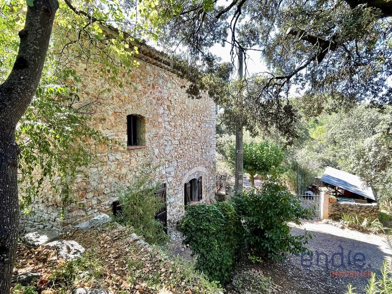 Maison - 180 m² - 5 pièces