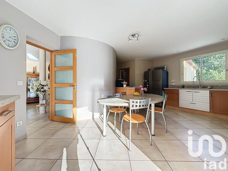 Maison de maîtres - 243 m² - 9 pièces