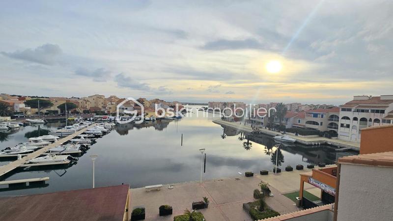 Studio - 25 m² - 1 pièce