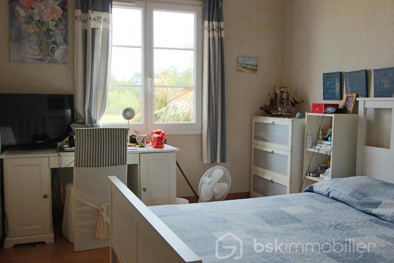 Maison - 335 m² - 11 pièces