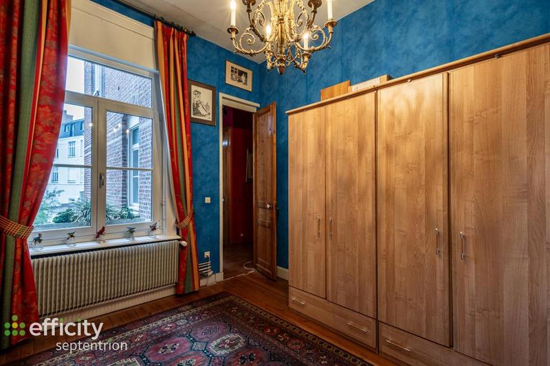 Appartement - 170 m² - 7 pièces