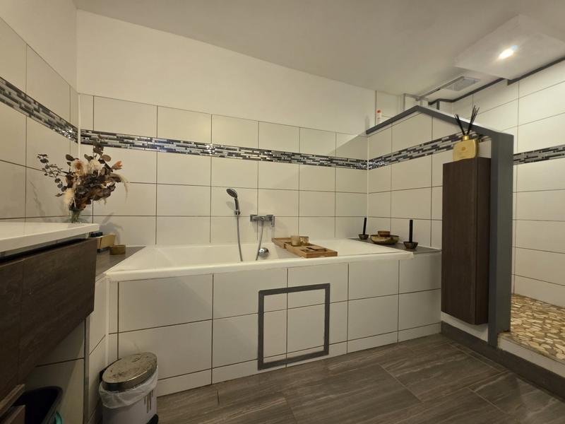 Maison - 77 m² - 3 pièces