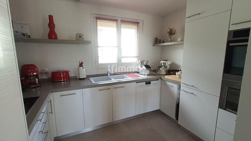 Pavillon - 150 m² - 7 pièces