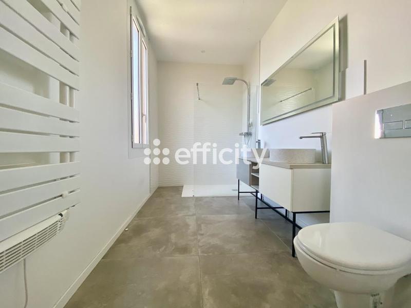 Maison de ville - 255 m² - 7 pièces