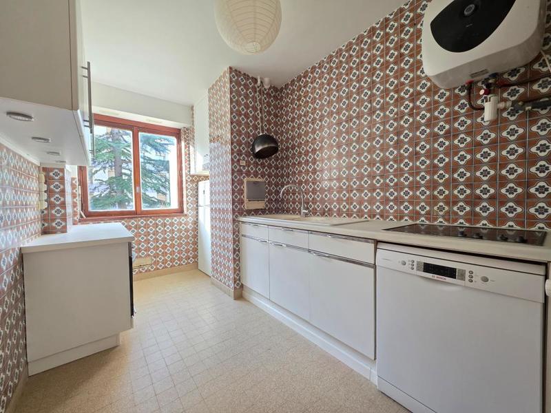 Appartement - 81 m² - 4 pièces