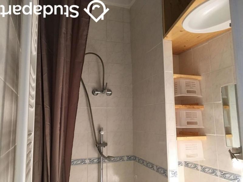 Chambre - 13 m² - 1 pièce