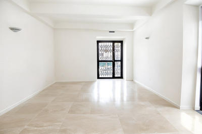 Local commercial - 30 m² - 2 pièces