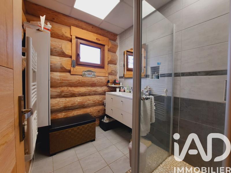 Maison - 104 m² - 4 pièces