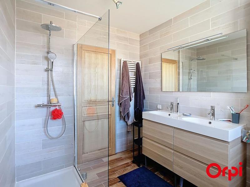 Maison - 96 m² - 4 pièces